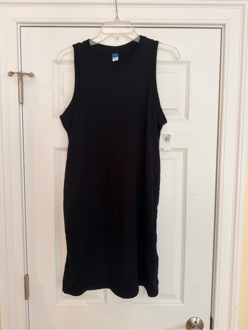 NEW Ladies Size Medium "Old Navy" Black Sleeveless Shift Dress NEW with Tags